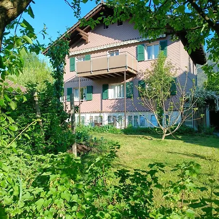 Swiss Alpine View Casa de Férias Interlaken